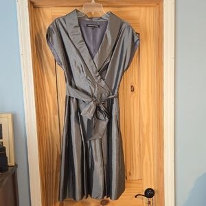 Jones Wear Metallic Gray Midi Dress